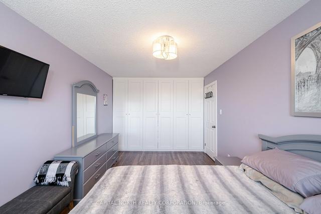 140 Ashurst Cres, House attached with 3 bedrooms, 2 bathrooms and 2 parking in Brampton ON | Image 6