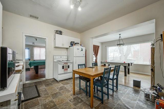 519 Woolwich St, House detached with 5 bedrooms, 2 bathrooms and 4 parking in Guelph ON | Image 34