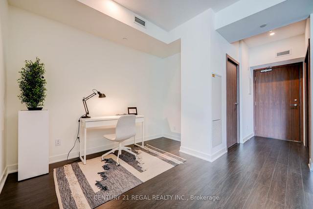 1210 - 19 Bathurst St, Condo with 1 bedrooms, 1 bathrooms and 0 parking in Toronto ON | Image 8