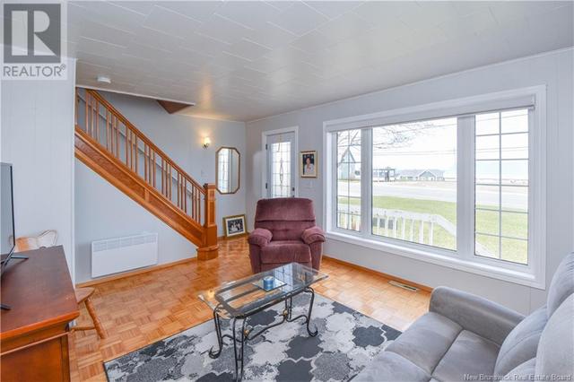 336 Saint Pierre Est Blvd, House detached with 3 bedrooms, 1 bathrooms and null parking in Caraquet NB | Image 36