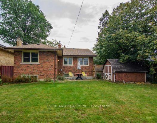 4 Highhill Dr, House detached with 3 bedrooms, 2 bathrooms and 3 parking in Toronto ON | Image 5
