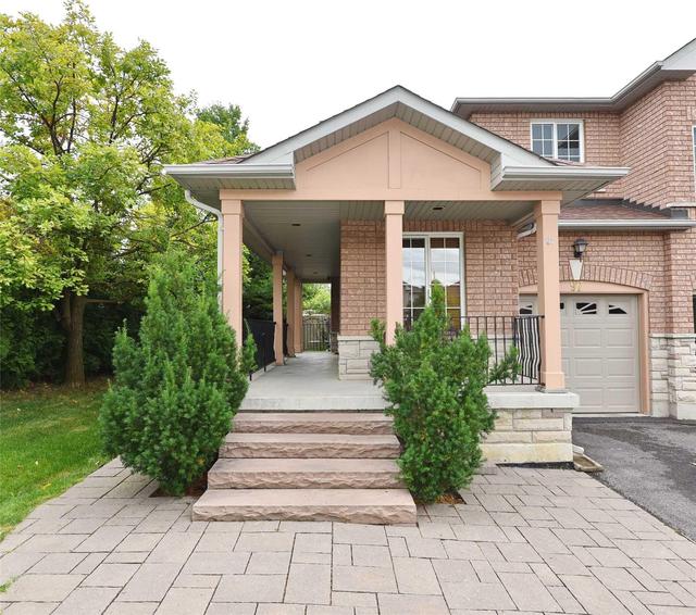 97 Briar Path Lane, House semidetached with 3 bedrooms, 4 bathrooms and 3 parking in Markham ON | Image 2