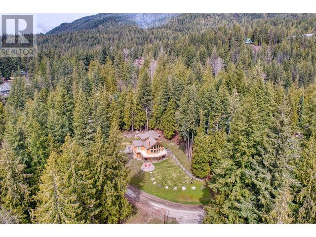 7889 Gardiner Road, House detached with 4 bedrooms, 3 bathrooms and 6 parking in Columbia Shuswap F BC | Image 35