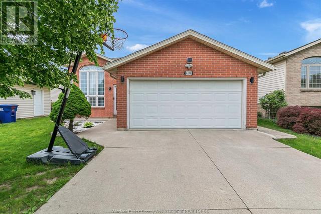 4730 Juliet Cres, House detached with 4 bedrooms, 2 bathrooms and null parking in Windsor ON | Image 1