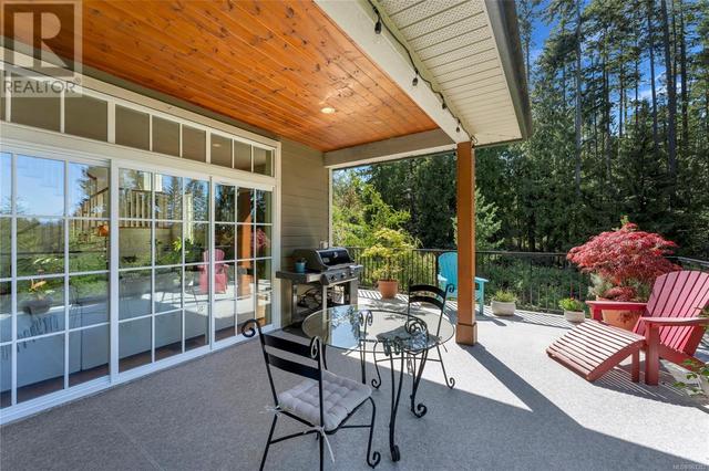 1049 Braithwaite Dr, House detached with 6 bedrooms, 4 bathrooms and 6 parking in Cowichan Valley C BC | Image 21