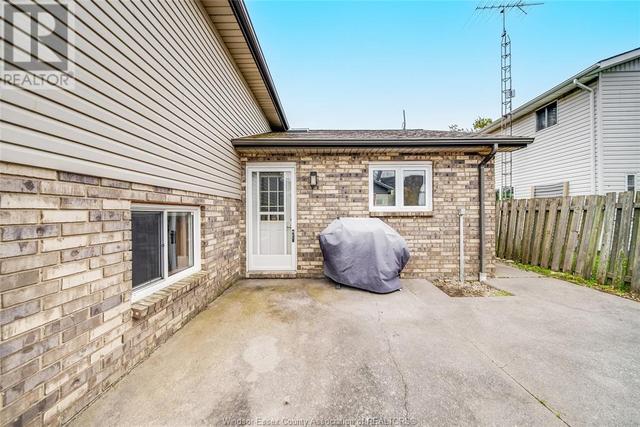 138 Nottingham Dr, House detached with 3 bedrooms, 2 bathrooms and null parking in Essex ON | Image 46