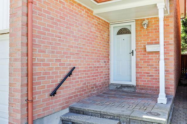 15 Rushmore Cres, House detached with 3 bedrooms, 2 bathrooms and 6 parking in Brampton ON | Image 12