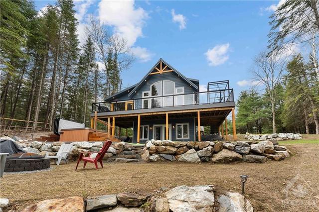 4634 Matawatchan Rd, House detached with 4 bedrooms, 3 bathrooms and 5 parking in Greater Madawaska ON | Image 1