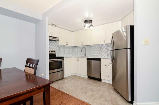 404 - 716 Kingston Rd, Condo with 2 bedrooms, 1 bathrooms and 1 parking in Toronto ON | Image 21