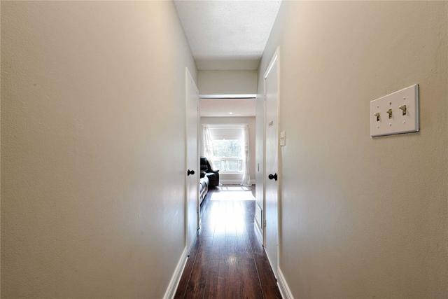 35 Carleton Pl, Townhouse with 3 bedrooms, 2 bathrooms and 2 parking in Brampton ON | Image 36