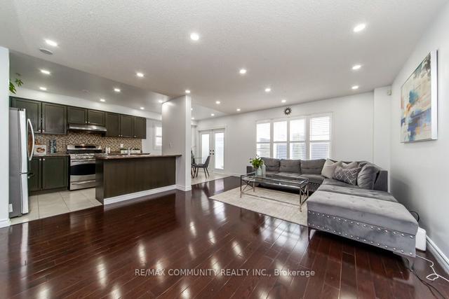 59 Formosa Ave, House detached with 4 bedrooms, 4 bathrooms and 2 parking in Ajax ON | Image 35