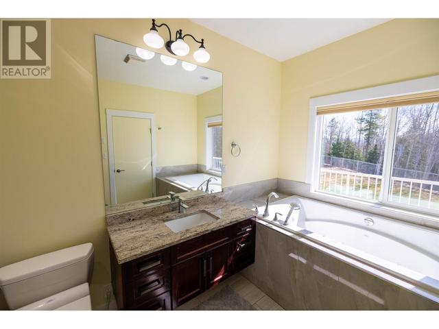 3356 Parkview Cres, House detached with 5 bedrooms, 4 bathrooms and null parking in Prince George BC | Image 20