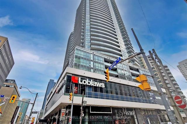 2413 - 98 Lillian St, Condo with 1 bedrooms, 1 bathrooms and 1 parking in Toronto ON | Image 1