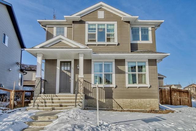 31 Elgin Meadows Road Se, House detached with 4 bedrooms, 3 bathrooms and 3 parking in Calgary AB | Image 1