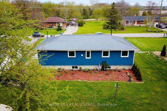 6515 Twenty Rd E, House detached with 3 bedrooms, 1 bathrooms and 14 parking in Hamilton ON | Image 4