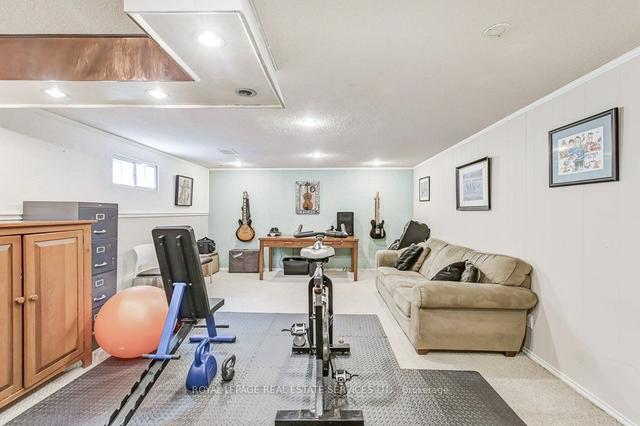 227 Sunrise Cres, House detached with 3 bedrooms, 3 bathrooms and 6 parking in Oakville ON | Image 20