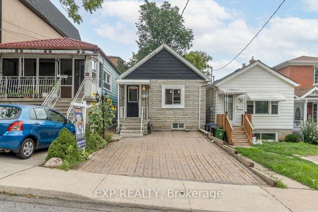 13 Haverson Blvd, House detached with 2 bedrooms, 2 bathrooms and 1 parking in Toronto ON | Image 23