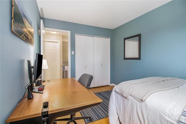 9 Reaney Court, Townhouse with 3 bedrooms, 2 bathrooms and 3 parking in Ottawa ON | Image 21
