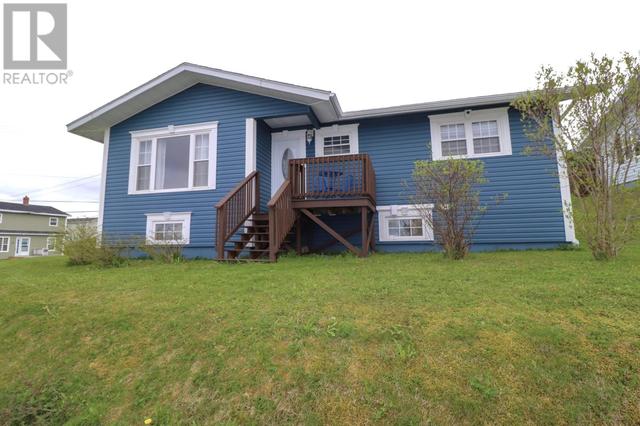 1 Tudor St, House detached with 4 bedrooms, 2 bathrooms and null parking in Corner Brook NL | Image 2