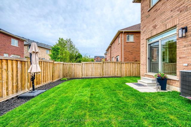 345 Giddings Cres, House semidetached with 3 bedrooms, 3 bathrooms and 3 parking in Milton ON | Image 27