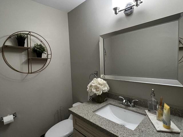 105 - 15 North Park Rd, Condo with 1 bedrooms, 2 bathrooms and 1 parking in Vaughan ON | Image 3