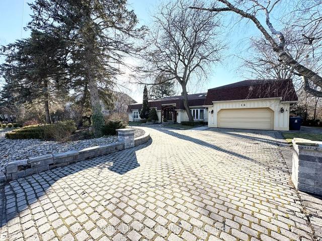 16 Brian Cliff Dr, House detached with 7 bedrooms, 8 bathrooms and 9 parking in Toronto ON | Image 1