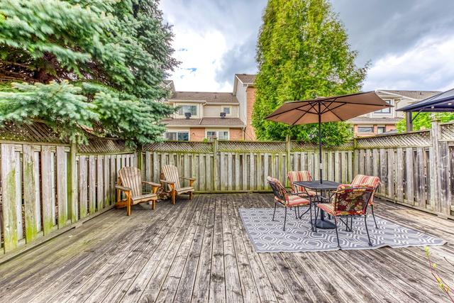 2087 Broadleaf Cres, House attached with 3 bedrooms, 3 bathrooms and 2 parking in Burlington ON | Image 8