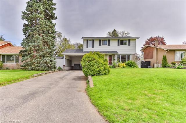 13 Pinecrest Rd, House detached with 4 bedrooms, 1 bathrooms and 3 parking in Brantford ON | Image 12