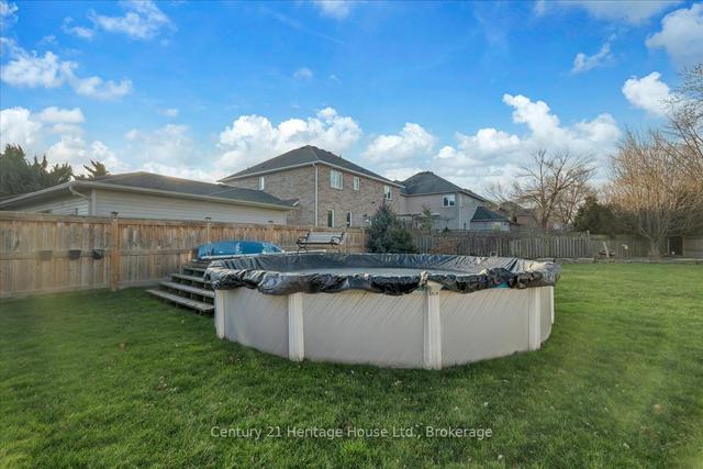 10 Wendakee Dr, House detached with 4 bedrooms, 2 bathrooms and 14 parking in Hamilton ON | Image 25