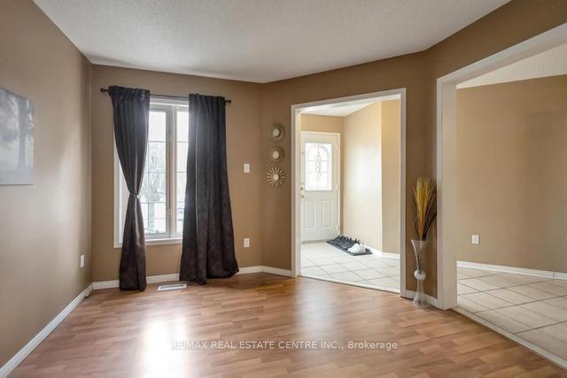 36 Colleyville St, House detached with 3 bedrooms, 4 bathrooms and 4 parking in Brampton ON | Image 34