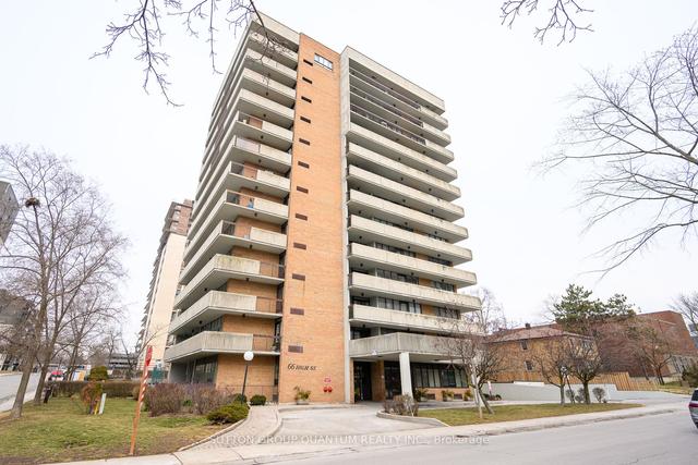 1002 - 66 High St E, Condo with 3 bedrooms, 3 bathrooms and 1 parking in Mississauga ON | Image 12