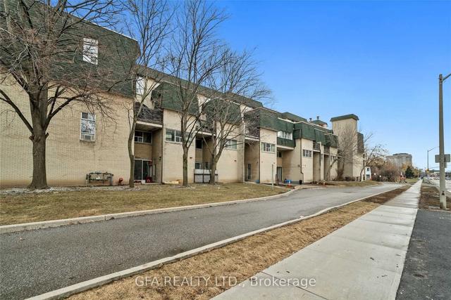 66 - 1624 Bloor St E, Condo with 5 bedrooms, 3 bathrooms and 1 parking in Mississauga ON | Image 1