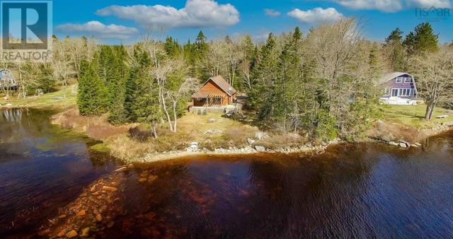 301 Sherwood Forest Rd, House detached with 2 bedrooms, 1 bathrooms and null parking in Chester NS | Image 22