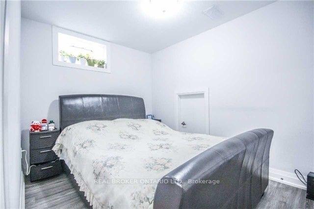 3282 Ivernia Rd, House semidetached with 1 bedrooms, 1 bathrooms and 1 parking in Mississauga ON | Image 8