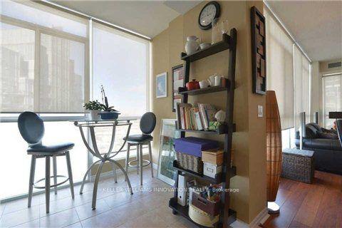 3104 - 225 Webb Dr, Condo with 1 bedrooms, 2 bathrooms and 1 parking in Mississauga ON | Image 2