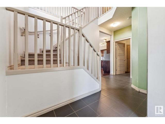 1932 Chapman Rd Sw, House detached with 3 bedrooms, 2 bathrooms and 4 parking in Edmonton AB | Image 3