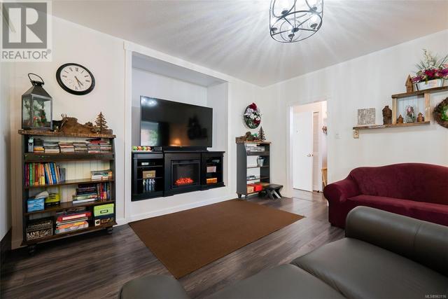 7536 Andrea Cres, House detached with 3 bedrooms, 3 bathrooms and 6 parking in Lantzville BC | Image 19