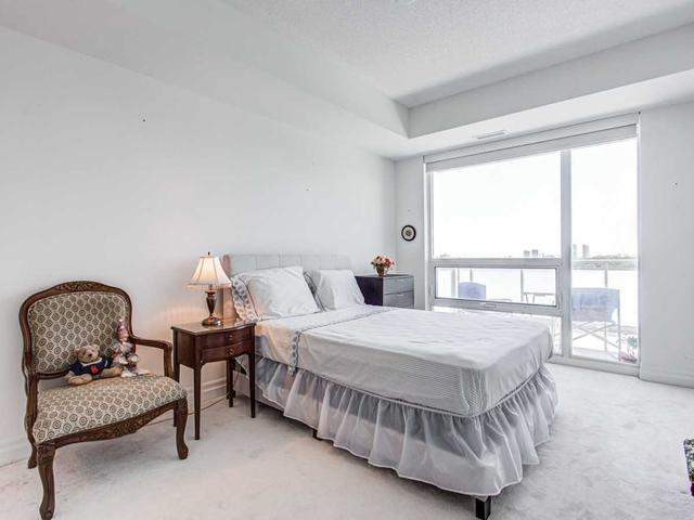 708 - 17 Ruddington Dr, Condo with 2 bedrooms, 2 bathrooms and 1 parking in Toronto ON | Image 8
