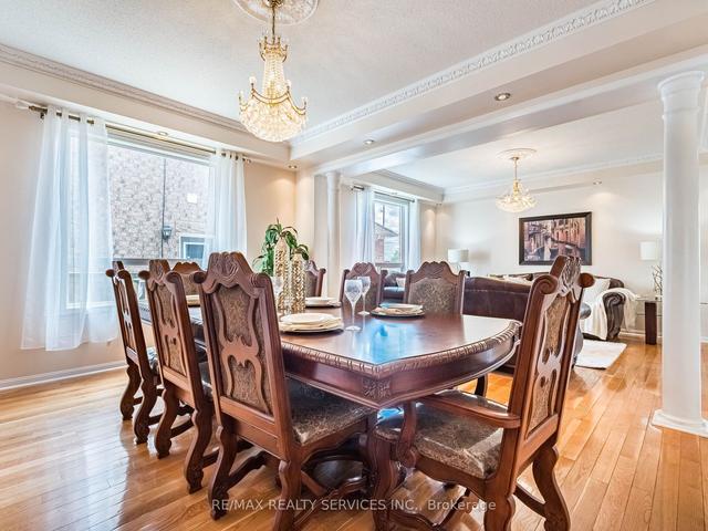 4 Latania Blvd, House detached with 5 bedrooms, 4 bathrooms and 6 parking in Brampton ON | Image 3