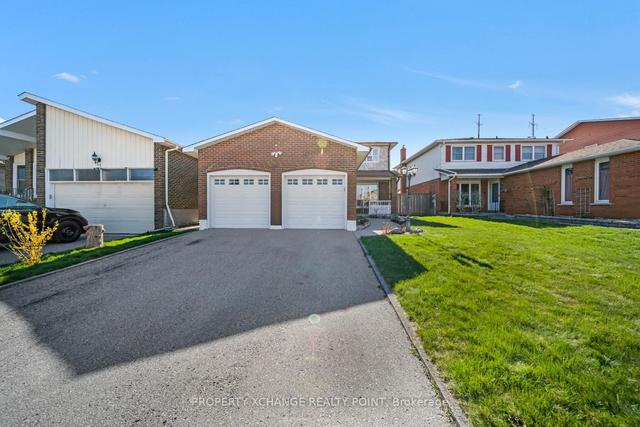 64 Braymore Blvd, House detached with 4 bedrooms, 4 bathrooms and 6 parking in Toronto ON | Image 1