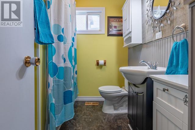 2a Poplar Road, House detached with 2 bedrooms, 1 bathrooms and null parking in Corner Brook NL | Image 9