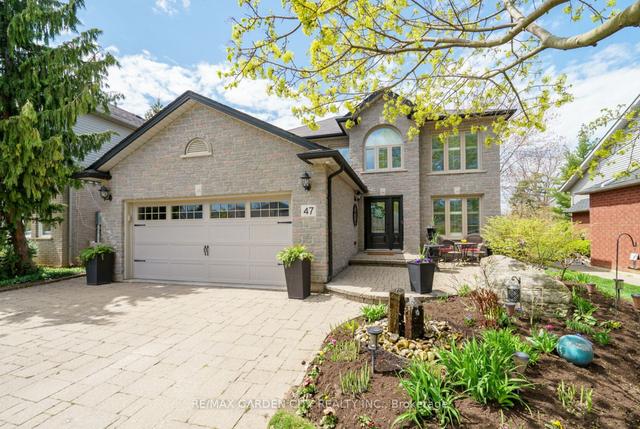 47 Richmond Cres, House detached with 3 bedrooms, 3 bathrooms and 5 parking in Hamilton ON | Image 1