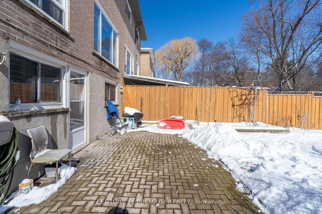 9 Northover St, House semidetached with 3 bedrooms, 3 bathrooms and 2 parking in Toronto ON | Image 24