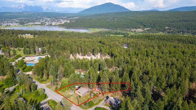 2027 Jim Smith Lake Rd, House detached with 2 bedrooms, 1 bathrooms and null parking in East Kootenay C BC | Image 37