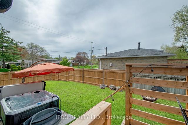 4 Joycelyn Cres, House detached with 3 bedrooms, 4 bathrooms and 3 parking in Halton Hills ON | Image 10
