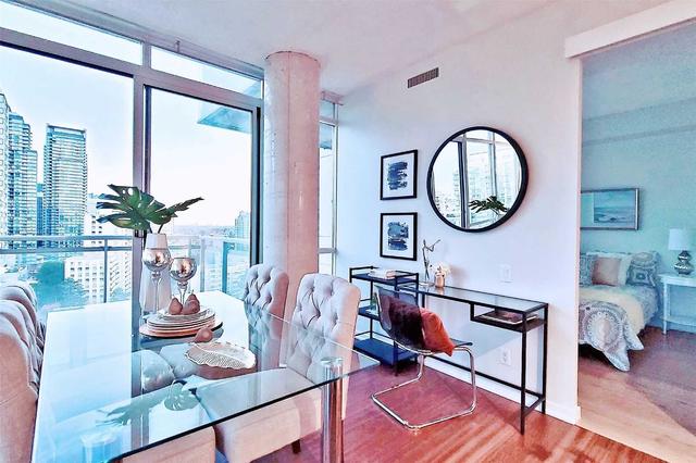 1706 - 30 Canterbury Pl, Condo with 2 bedrooms, 2 bathrooms and 1 parking in Toronto ON | Image 19