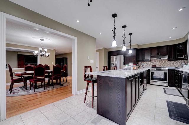 9 Grove Hill Dr, House detached with 4 bedrooms, 6 bathrooms and 6 parking in Toronto ON | Image 10
