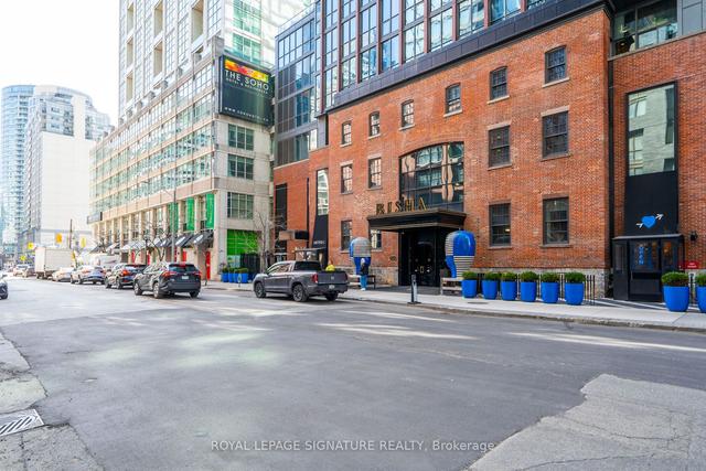 2514 - 35 Mercer St, Condo with 2 bedrooms, 2 bathrooms and 0 parking in Toronto ON | Image 2