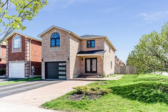 23 Timothy Lane, House detached with 4 bedrooms, 2 bathrooms and 4 parking in Barrie ON | Image 2