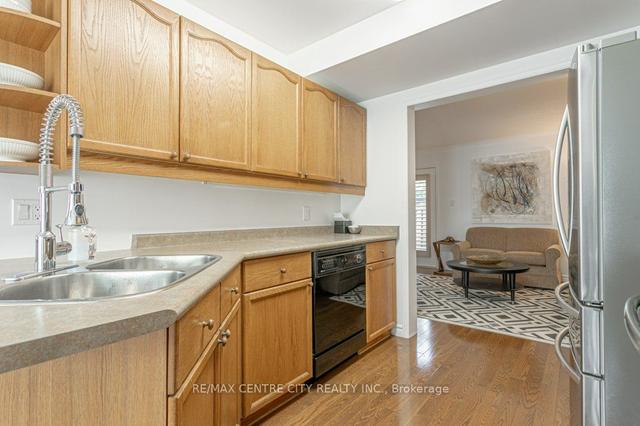 34 - 20 Kernohan Pky, Townhouse with 3 bedrooms, 2 bathrooms and 1 parking in London ON | Image 2